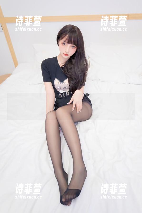 神乐坂真东 户外的狂野与神乐坂真东的气质,照片里的微妙之处