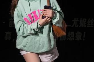 秀人网 – 前方高能！Egg_尤妮丝护士写真，免费让你偷偷想象！
