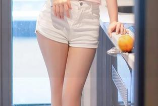 秀人网 – 不用反复回味，Jennifer小若的女孩就是那种一见倾心的图库组合。