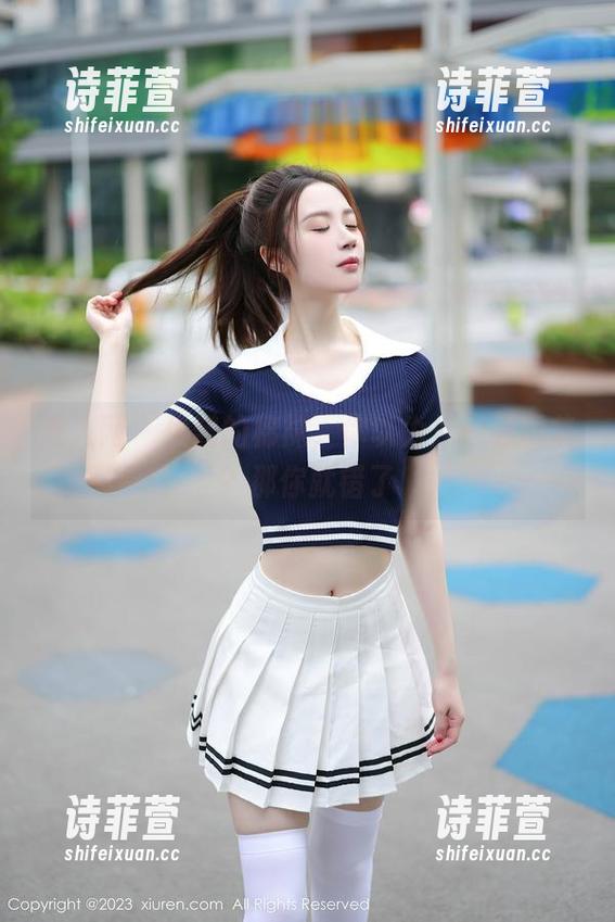 秀人网 - 优酱的棉袜，你以为是普通图集？那你就错了