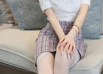 秀人网 – 婚纱、冯木木和那场私拍，竟然有些许的错位？