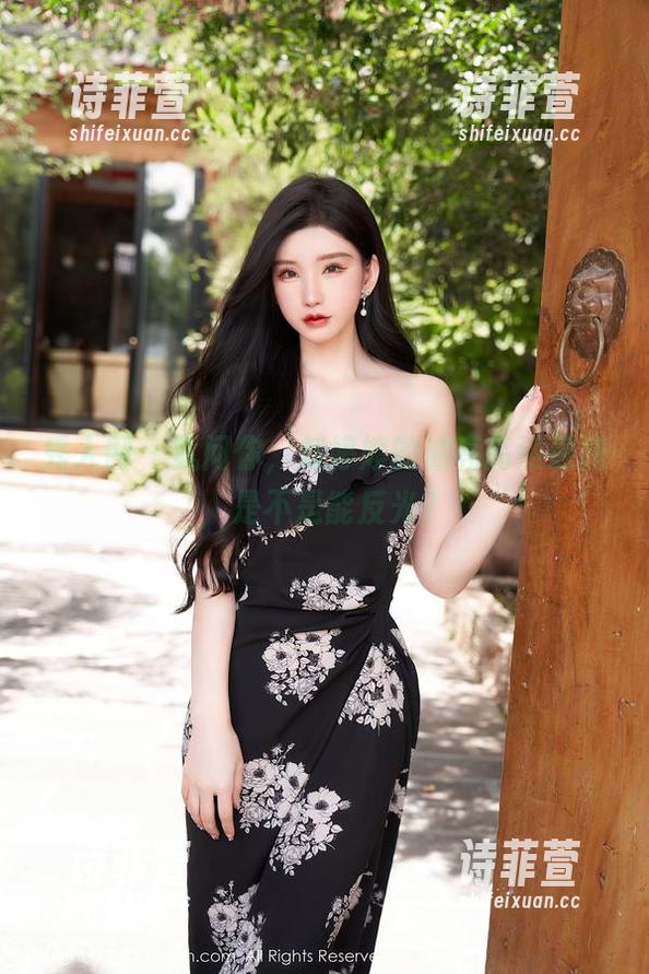 秀人网 - 就问你，刘婷婷的油亮高清原图，是不是能反光？
