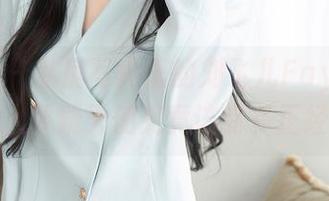 秀人网 – 私房写真里的刘飞儿Faye，真让人怀疑天使究竟该有多正经。