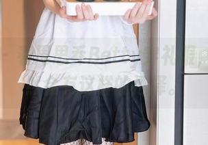 秀人网 – 看周思乔Betty穿礼服，图库竟然会有这样的选择。
