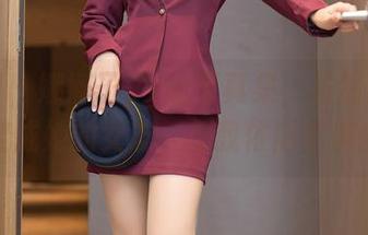 秀人网 – 娜娜子yy的写真集，虽然我等不了变成她的女友，但我依旧很满意。