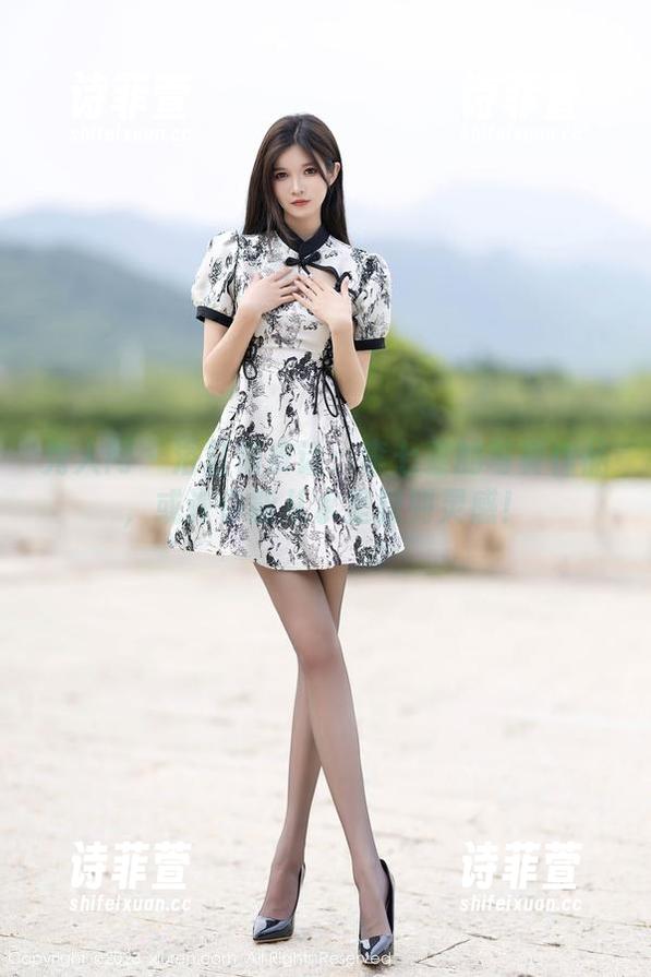 秀人网-李七喜 秀人网 - 浴缸俏皮话:李七喜的写真作品,或许你能从水里找到灵感!