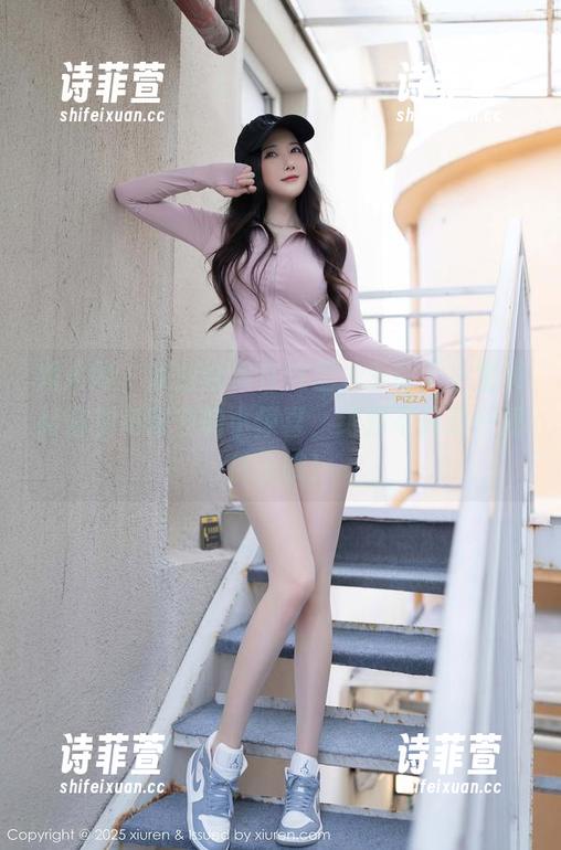 秀人网-王俪丁小宝贝 秀人网 - 灰丝合集在这里,王俪丁小宝贝给你初冬时节的小惊喜,绝对不只是一双袜子哦!