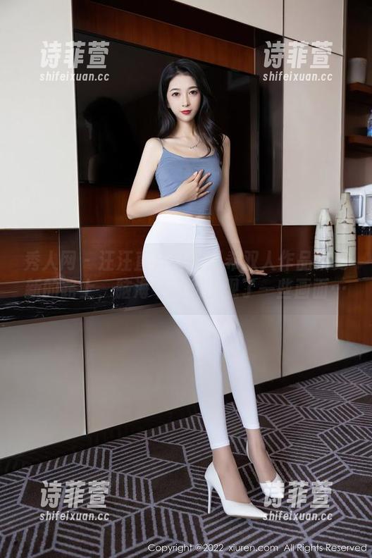 秀人网-白兔西希 秀人网 - 汪汪直奔白兔西希双人作品集更新的路上,脑海中隐约出现了一些画面…