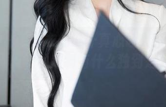 秀人网 – 连体衣的设计真心让人陷入深思，糯美子的定制有什么独到之处？
