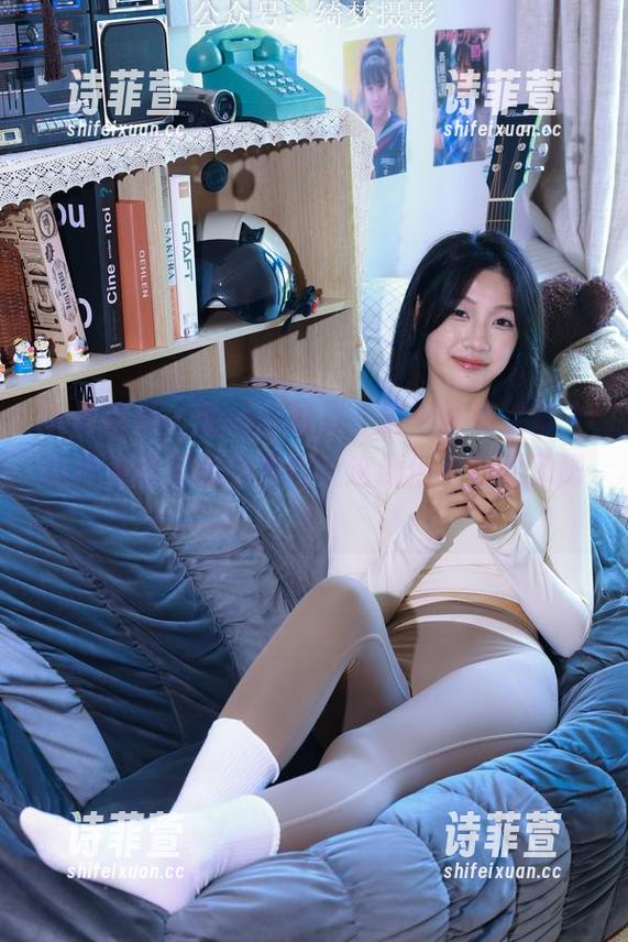 绮梦摄影-秋月 绮梦摄影 - 想问问秋月,能不能每次都上这种无修无水印图片?这颜值太自然了吧!