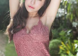 美媛馆 – 王馨瑶的黑白私拍：原图透露出怎么让人又爱又恨