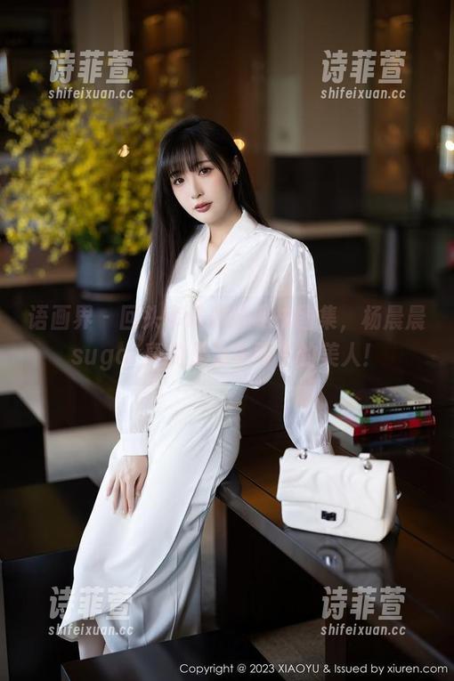 语画界-杨晨晨sugar 语画界 - 回头率破表的私拍图集,杨晨晨sugar真的是为车而生的美人!