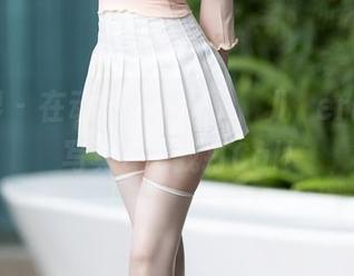语画界 – 在动与静之间，玥儿玥er的运动写真gie我打Call