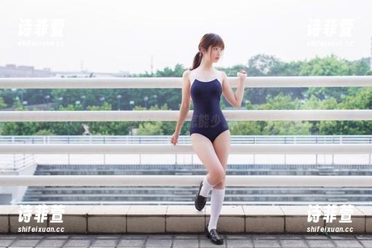 雯妹不讲道理的高跟鞋作品集，怎能少了这双疯狂的夸张高度？
