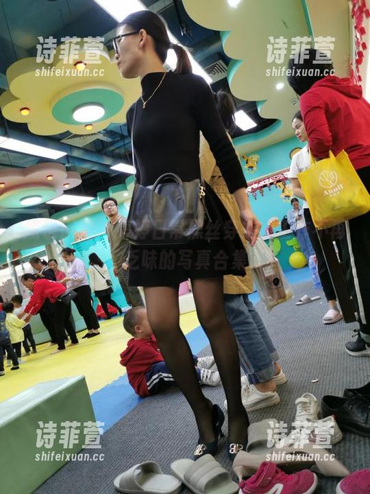 魔镜街拍 - 婷婷日常黑丝穿搭，工作不再乏味的写真合集