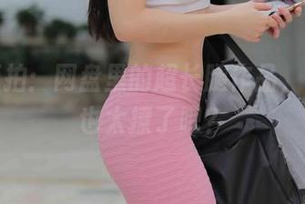 魔镜街拍：网盘里的超长腿作品，包臀裙也太撩了吧？